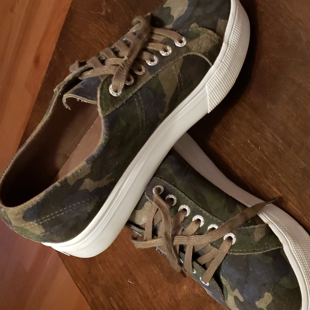 Suede camouflage, platform Superga sneakers